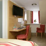 Neuwarft Altbau Hotel