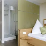 Neuwarft Altbau Hotel