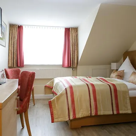 Neuwarft Altbau Hotel