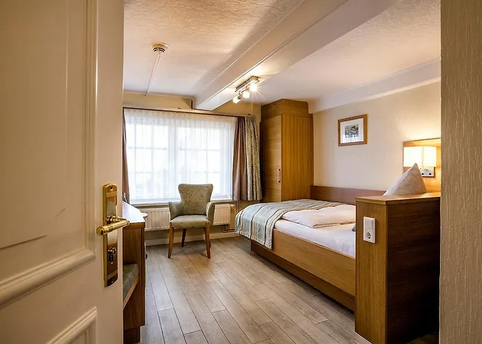 Neuwarft Altbau Hotel