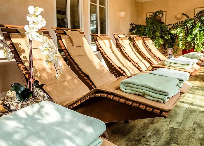 Hotel Neuwarft Altbau