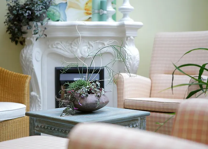 Hotel Neuwarft Altbau 3*